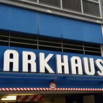 Parkhaus Einfahrt